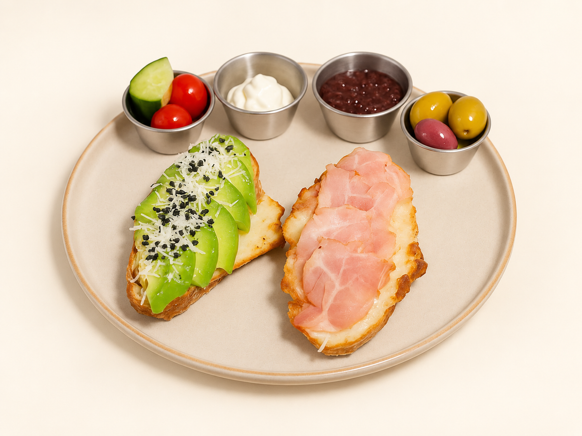 Beef bacon croissant