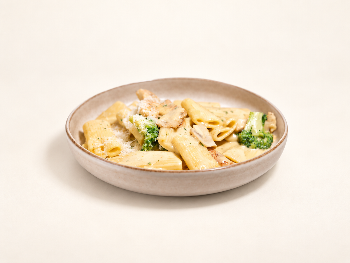 Alfredo rigatoni